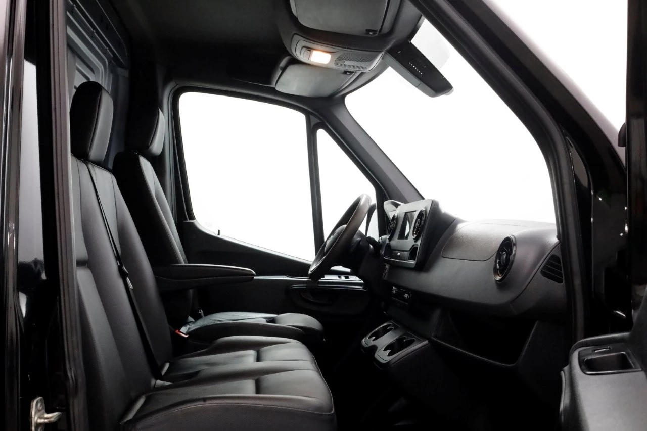Mercedes-Benz Sprinter 2020 - 314 CDI 143pk RWD 7G Automaat L3H2 Maxi LED/Camera 12-2020 Bild 3