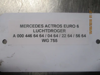 Mercedes-Benz Actros - A 000 446 64 64/04 64/22 64/56 64 LUCHTDROGER EURO 6 imagem 3 miniatura