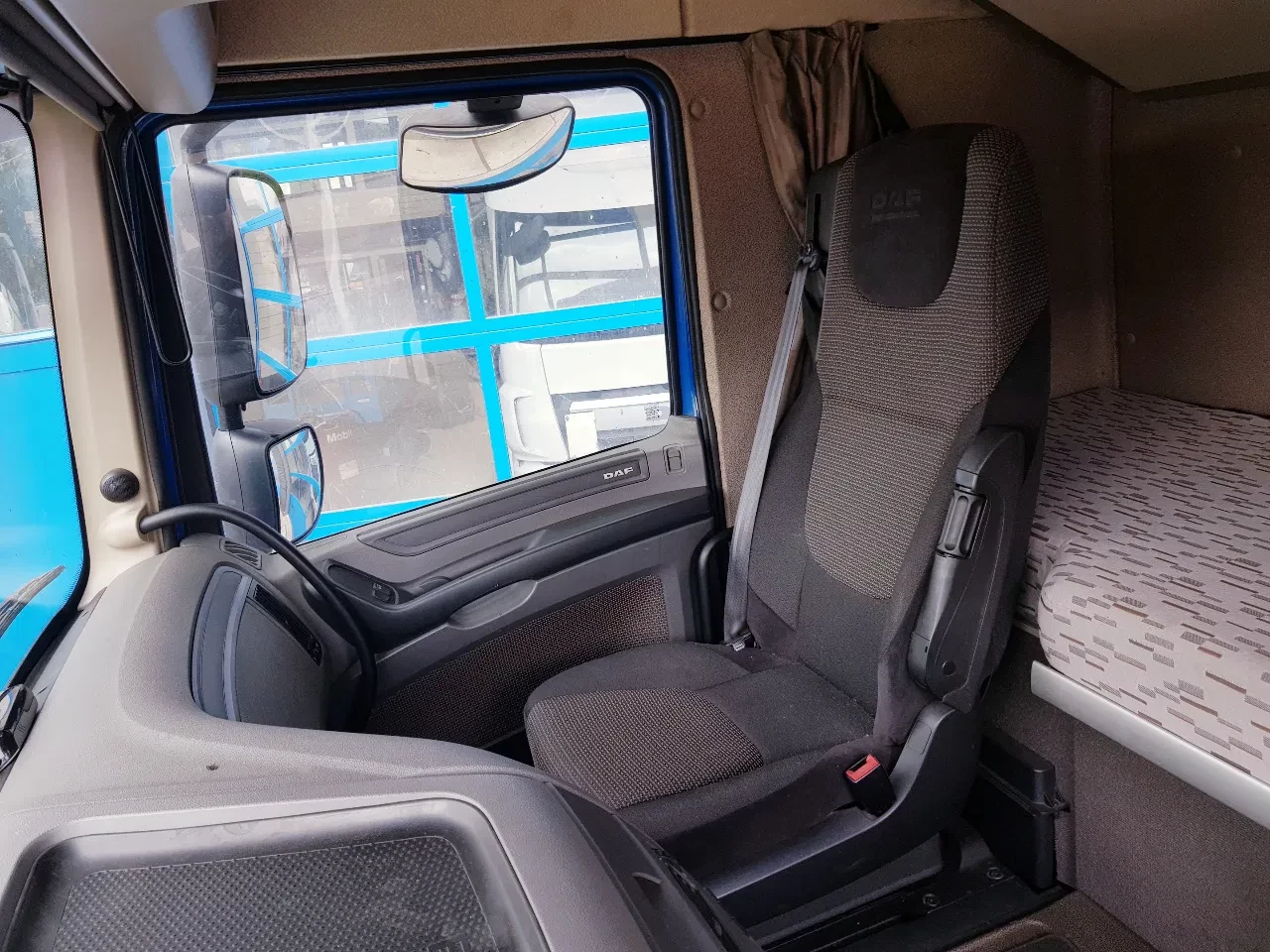 DAF XF 410 2014 - FT trekker Bild 14