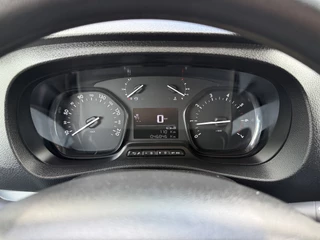 Peugeot Expert 2022 - 1.5 BlueHDI 102 PK / L2H1 / 1e EIG. / 46.846 KM! / AIRCO / CRUISE / NAVI / CARPLAY zdjecie 12