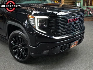 GMC Sierra 2024 - Denali Black edition 6.2L V8 imagen 8