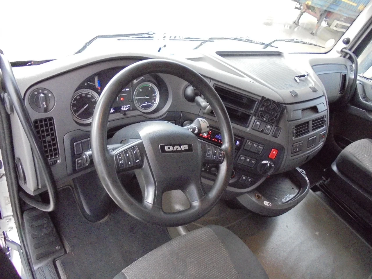 DAF XF 440 2017 - EUR6 изображение 8