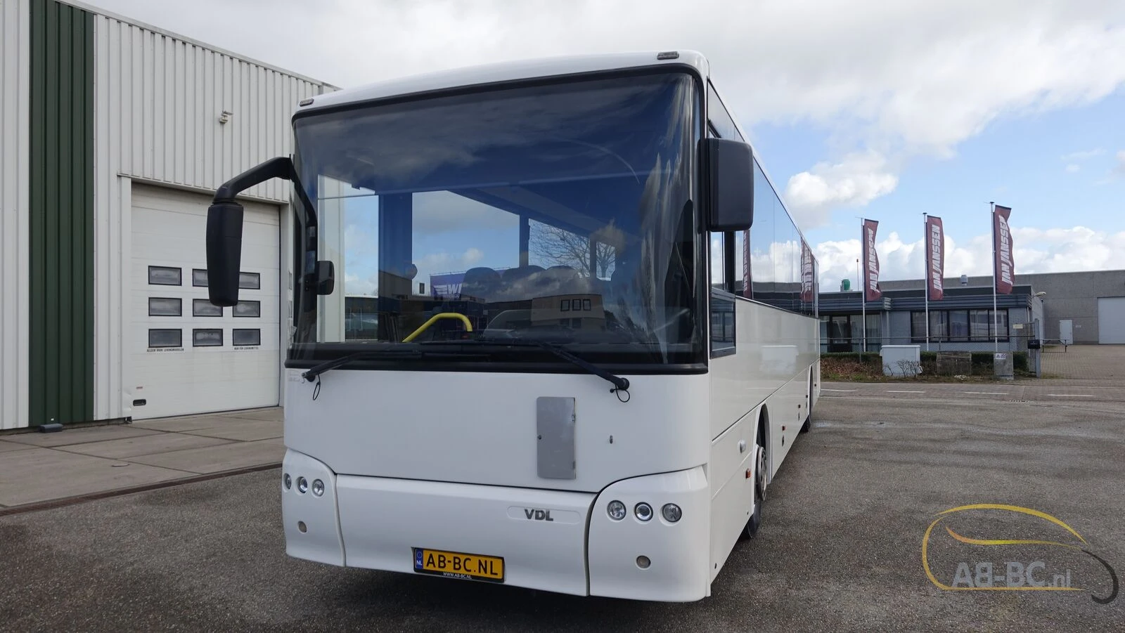 VDL Lexio - 61 Seats EURO 5 Original mileage 2013 afbeelding 9