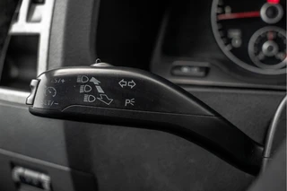 Volkswagen Transporter 2013 - 2.0 TDI L2H1 | 140 PK | 5-Zits | Cruise | Airco | Trekhaak afbeelding 19