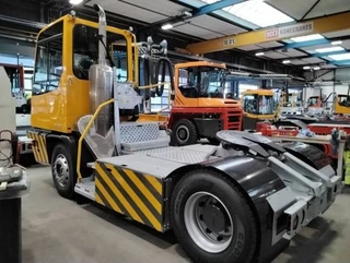 Terberg 2023 - YT223 with fixt 5'th wheel (40 units!!) image 2 thumbnail