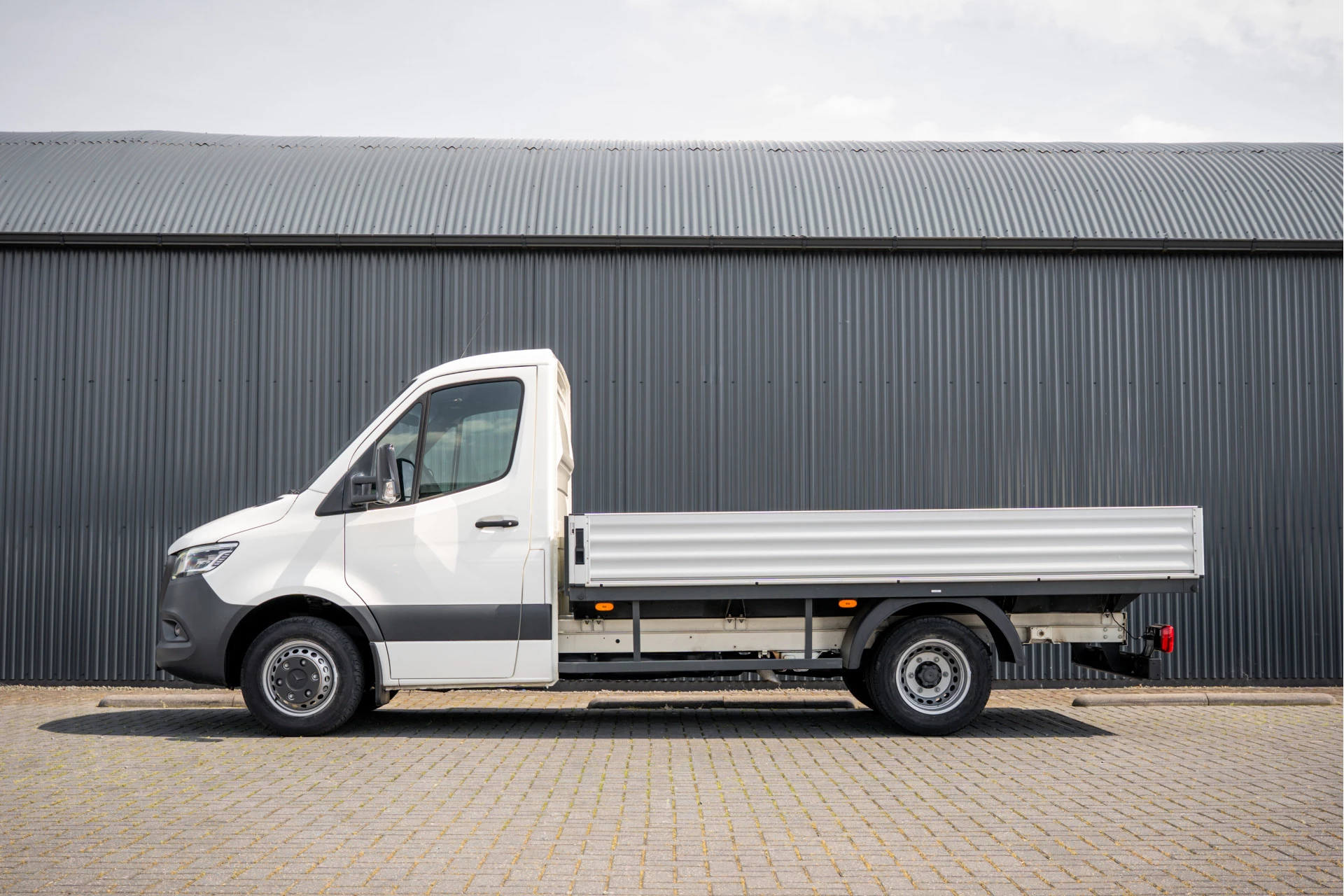 Mercedes-Benz Sprinter 2024 - 519 CDI | 190PK | Automaat | Nieuw | Luchtvering | LED | Cruise | Carplay | Mbux | Navi | Climatronic Bild 5
