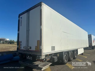 Schmitz Cargobull Semitrailer Reefer Standard 2017 image 2 miniature