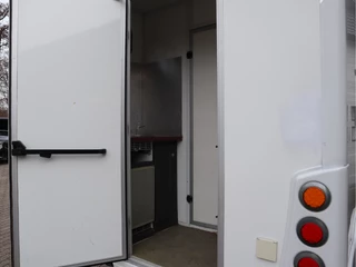 Peugeot Boxer 2015 - 335 2.2 HDI 131pk Paardenwagen - Cruise - Trekhaak - Airco obrazek 6