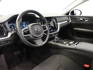 Volvo V60 2021 - 2.0 T6 Recharge AWD R-Design afbeelding 2 miniatuur