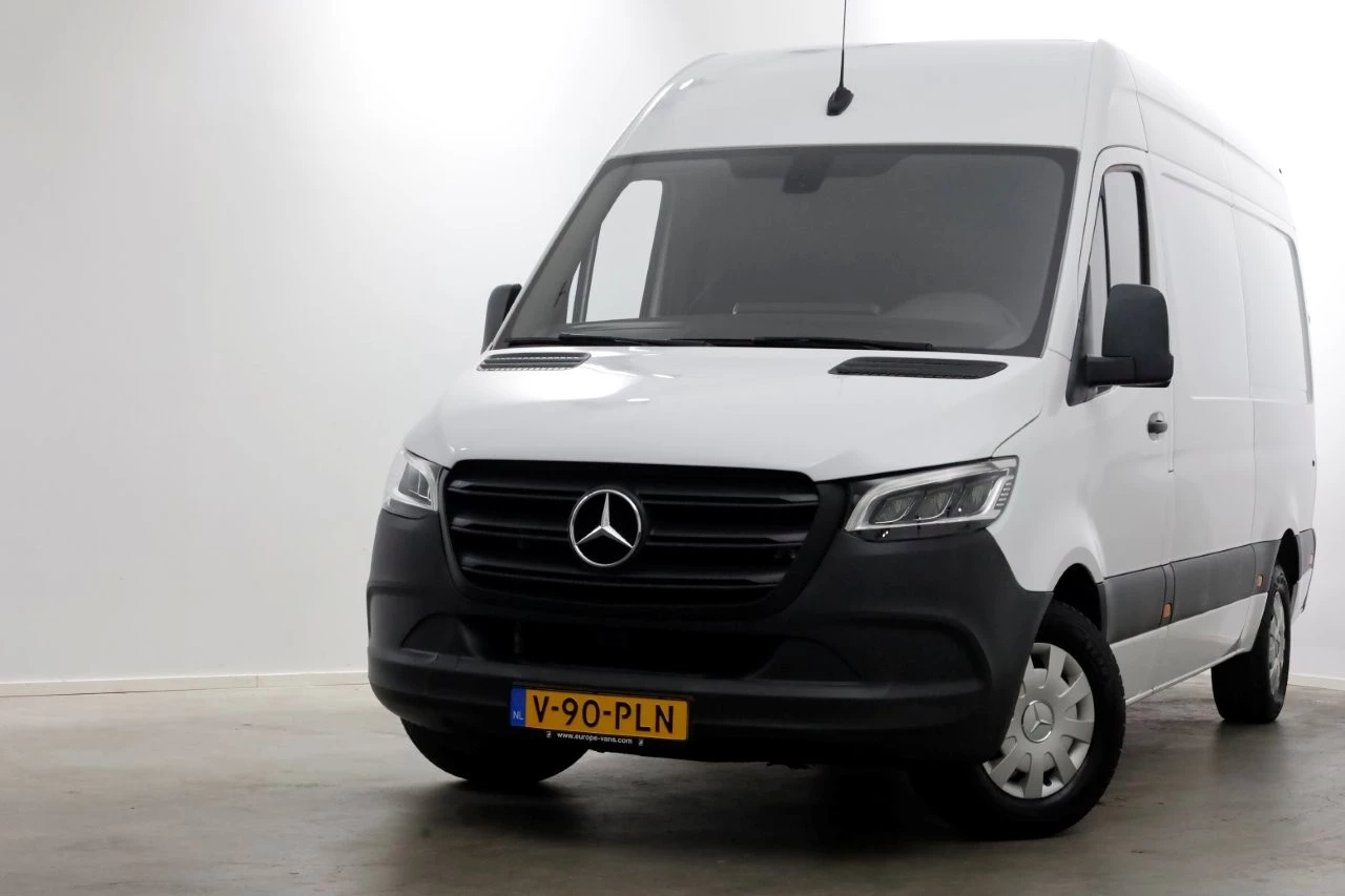 Mercedes-Benz Sprinter 2021 - 317 CDI 170pk RWD L2H2 LED/Airco/Camera 05-2021 afbeelding 1
