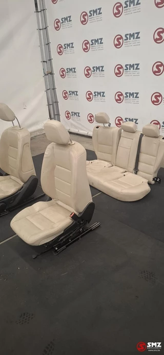 Mercedes-Benz N/A - Occ set zetels W204 Mercedes obrazek 1