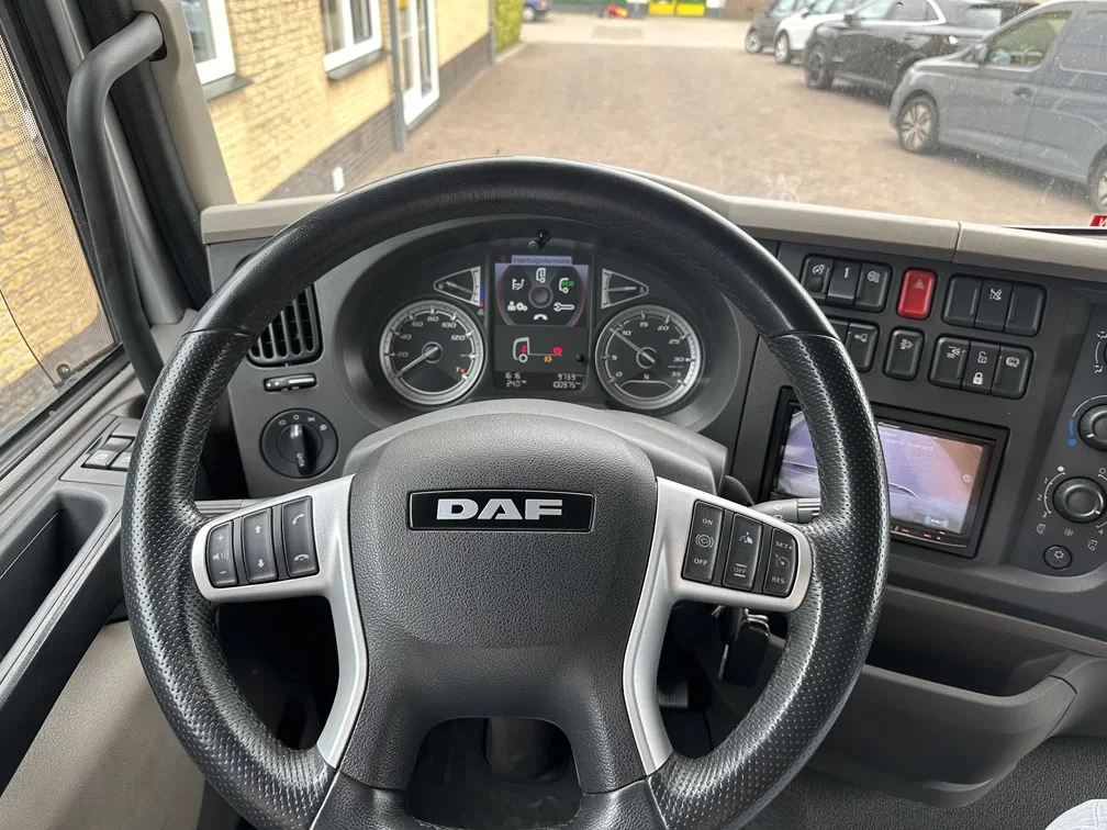 DAF LF 230 2018 - Autotransporter Veldhuizen 5-Lader Automatic Only 100DKM Euro 6 image 11