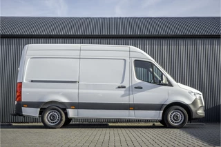 Mercedes-Benz Sprinter 2023 - **317 CDI L2H2 | Incl. 6MND garantie | MBUX | Euro 6 | 170 PK | Climate | Carplay | PDC** image 6