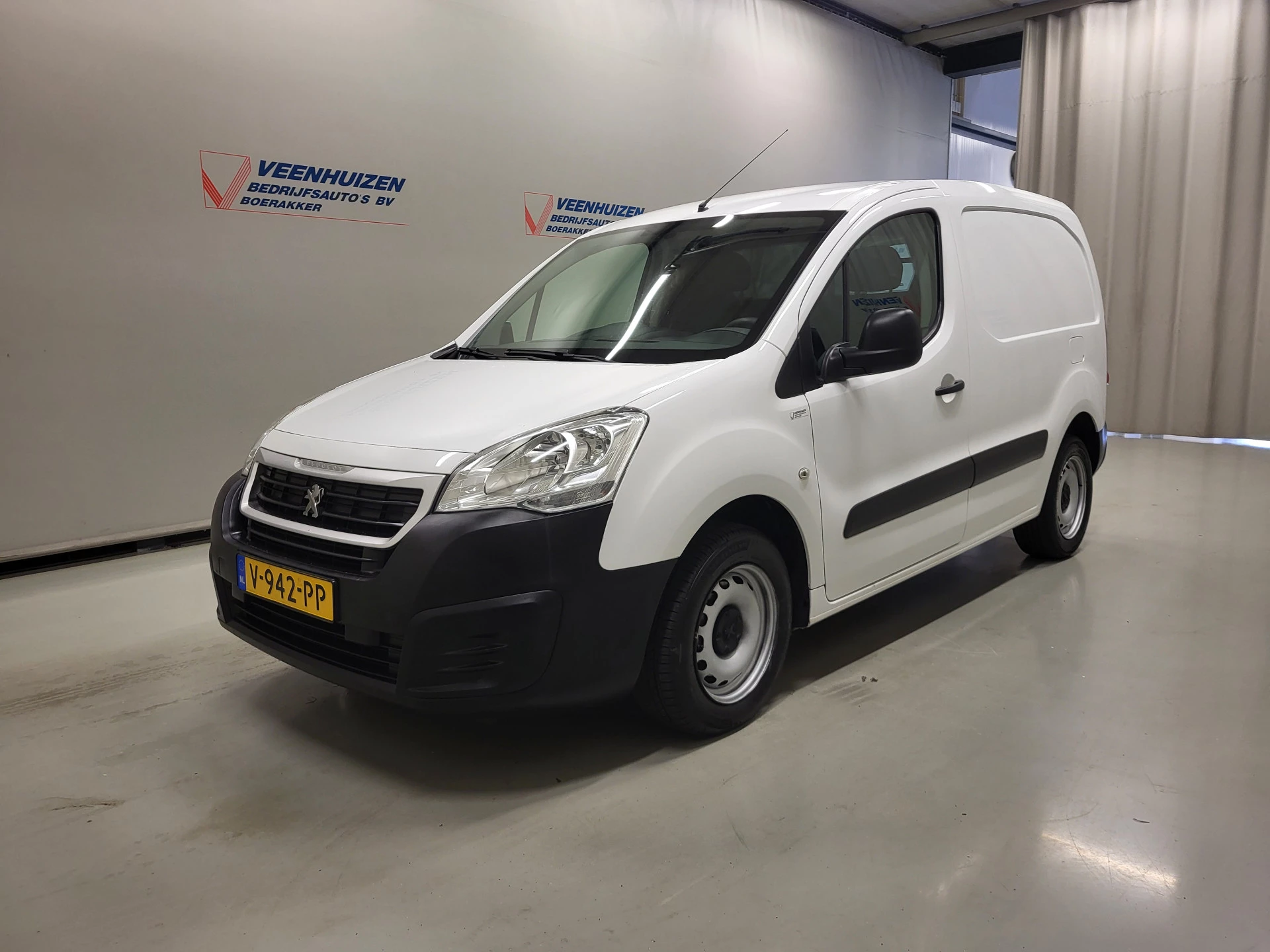 Peugeot Partner 2018 - 1.6BlueHDi 75pk Euro 6! image 2