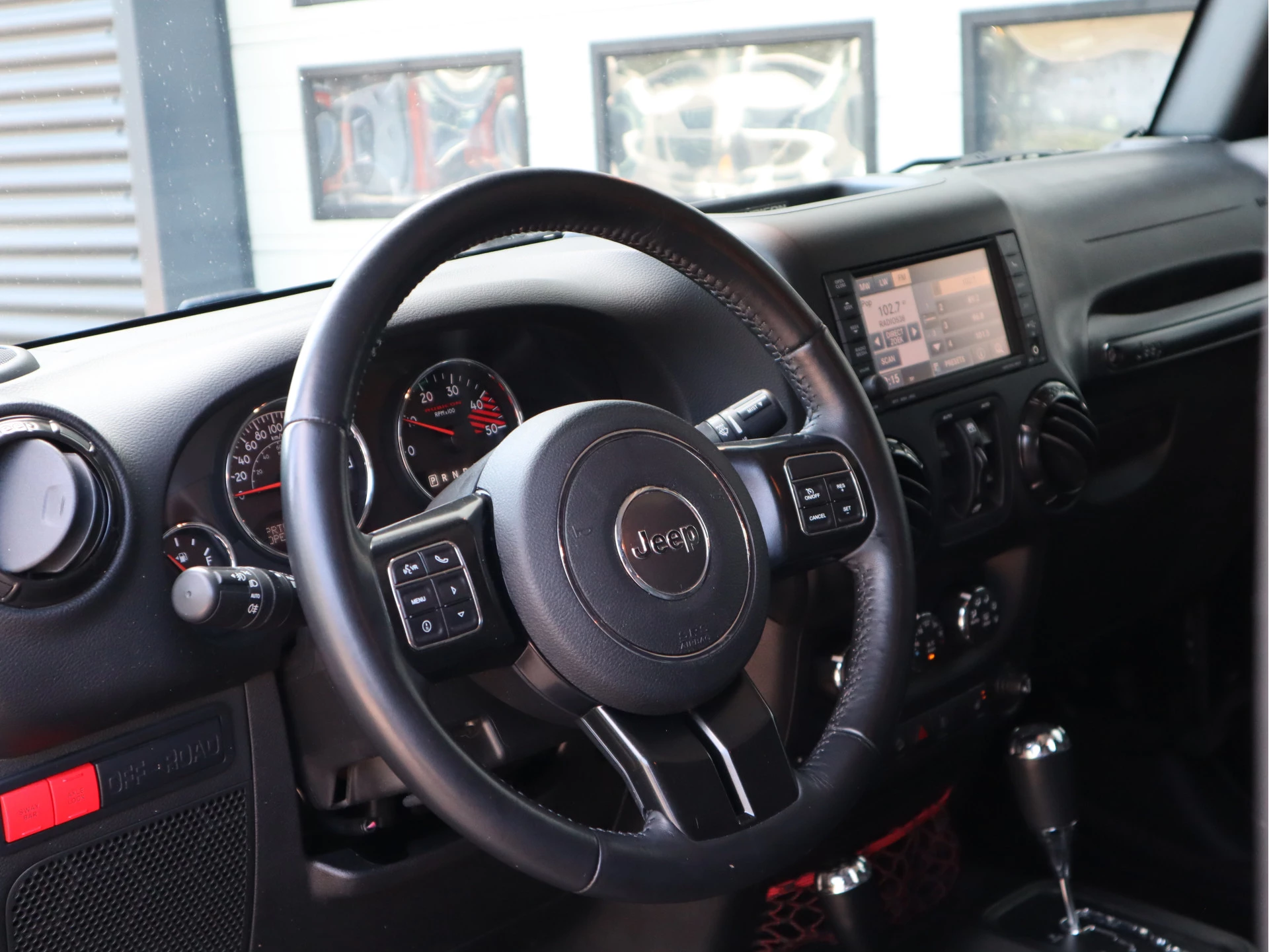 Jeep Wrangler 2019 - 2.8 CRD 200pk Euro 6 Rubicon Recon - Grijs kenteken - LED - Trekhaak - Airco afbeelding 15