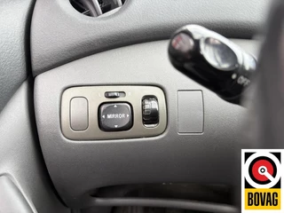 Toyota Yaris 2004 - 1.3 VVT-i Sol 100% onderhouden изображение 10