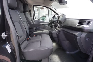 Renault Trafic 2024 - 2.0 Blue dCi 170PK L2H1 Extra Black Edition obrazek 15