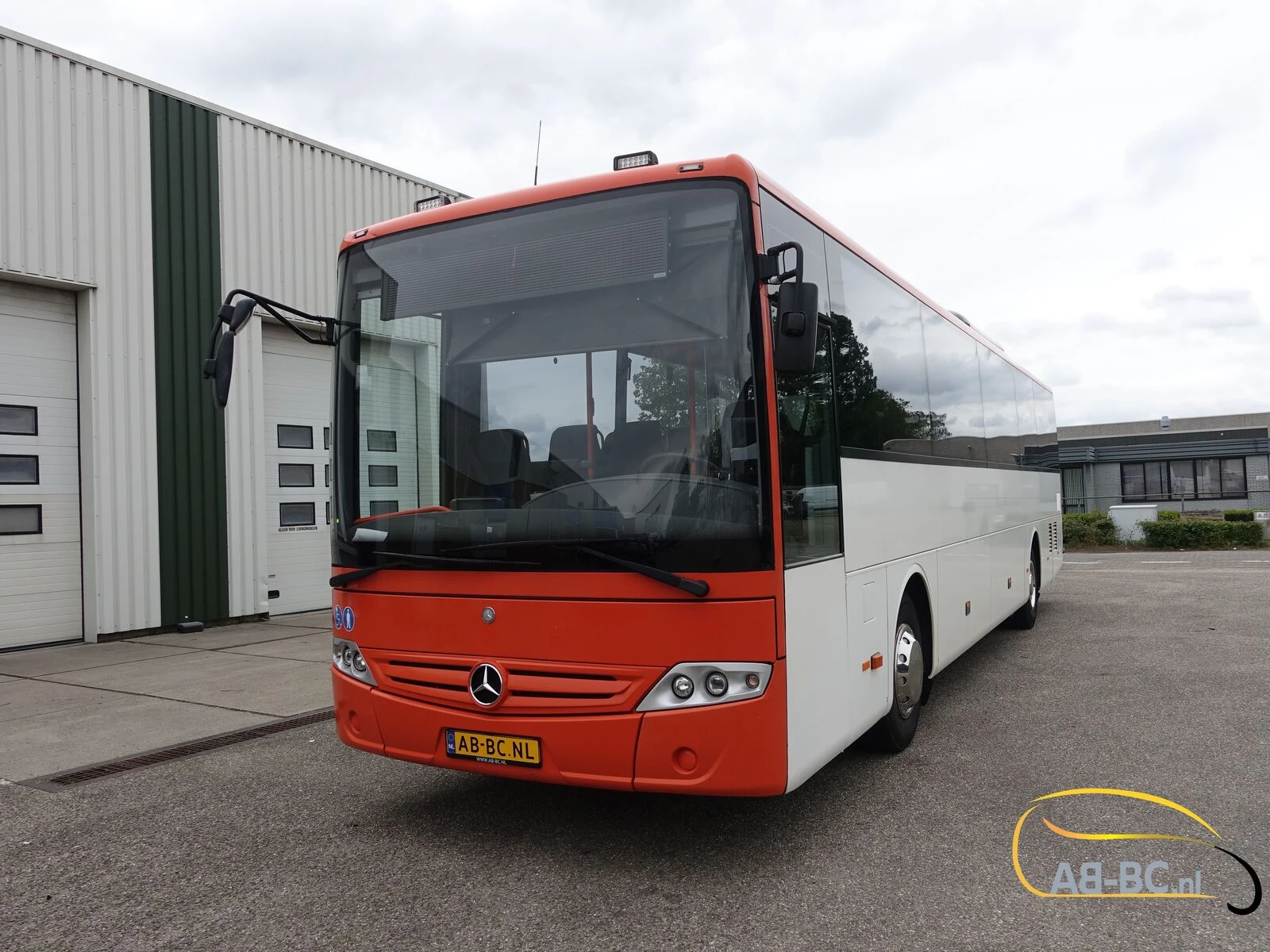 Mercedes-Benz Intouro 49 Seats Liftbus EURO 6 2016 image 12