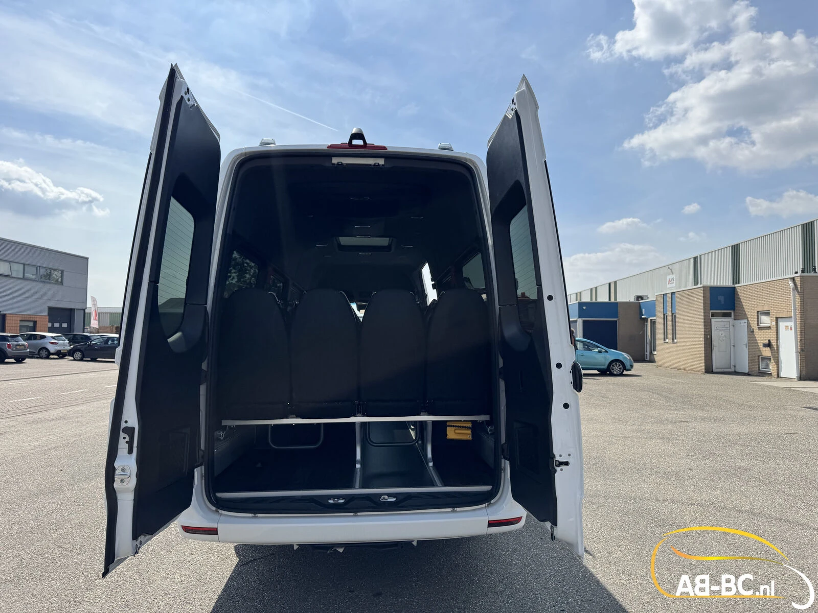 Mercedes-Benz Sprinter 2026 - Transfer 45, 21 Seats, Euro 6, Original German Product afbeelding 29