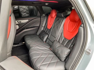 BMW XM 2023 - 748PK V8 PHEV Label Red 30 kWh image 16
