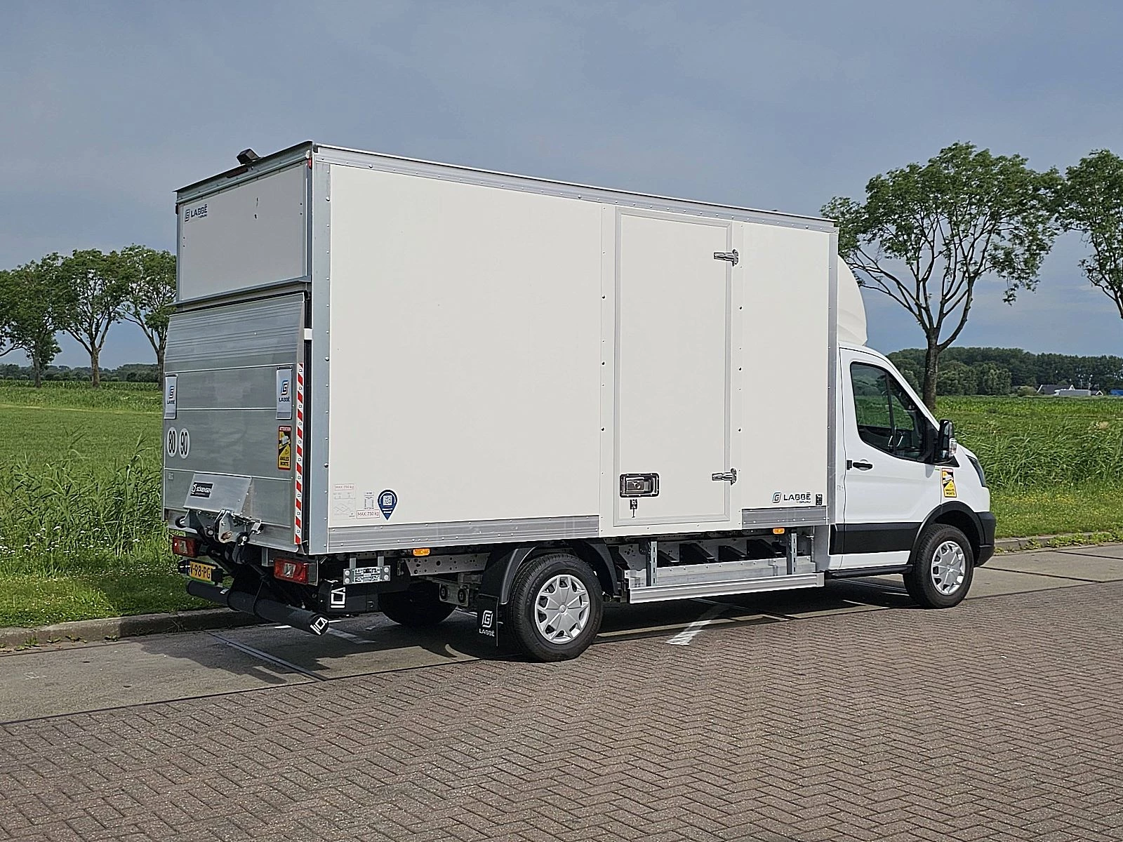 Ford E-Transit 2025 изображение 3