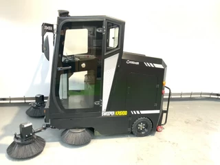 Kremer N/A 2026 - KRS 100 veegmachine met cabine imagen 2