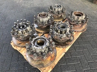 MAN N/A - 81.35003-7631 WHEEL HUB ZF AV-132/90GR 44723532 MAN BUS image 2