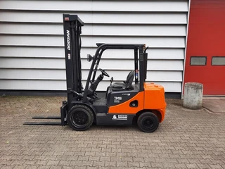Doosan 2007 - D33S-5 afbeelding 2 miniatuur