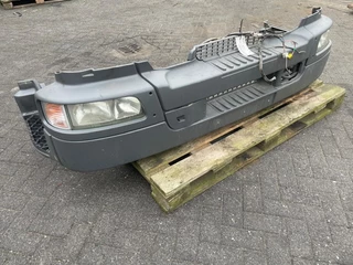 Renault N/A 2013 - COMPLETE BUMPER obrazek 1