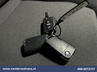 Volkswagen Crafter 2022 - 2.0 TDI 141pk L3H3 L2H2 Euro6 Airco | Camera | Apple Carplay | Massagestoel | Cruisecontrol image 17