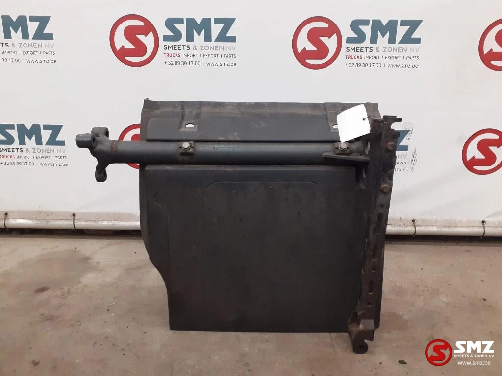 Mercedes-Benz 2018 - Occ spatbord met steun side skirt links achter obrázek 1