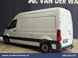 Mercedes-Benz Sprinter 2023 - 211 CDI 115pk L2H2 Euro6 Airco | Trekhaak | Bijrijdersbank afbeelding 3 miniatuur