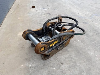 OilQuick - OQ80 - 329D / 329E / 330F / 330 image 3 thumbnail