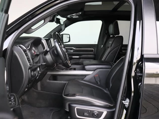 Dodge Ram 1500 2021 - 5.7 V8 4x4 Crew Cab Laramie obrazek 7