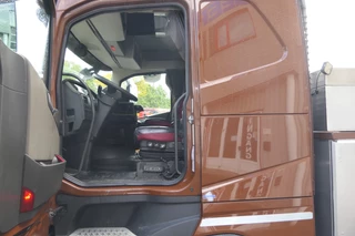 Volvo FH 2018 - 460 | Hydraulic | 6X2/4 | 489132Km | 2018 | Smart Tacho 2 | Full Air | Lift/Steering Axle | Sliding Fifth Wheel | VEB+ | Stand Klima | TUV/MOT/APK 04-2027 | Belgium Truck obrazek 29