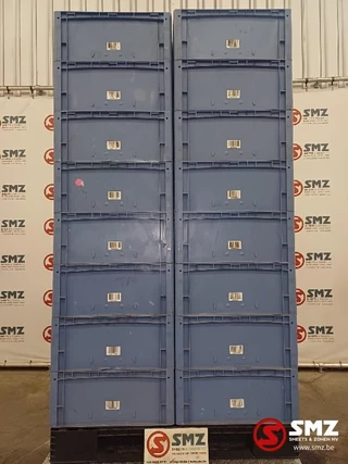 Diversen N/A - Occ lot van 32 plastieken bakken imagem 1