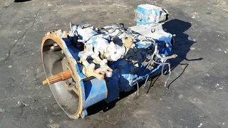 Transmission AKG4 te koop
