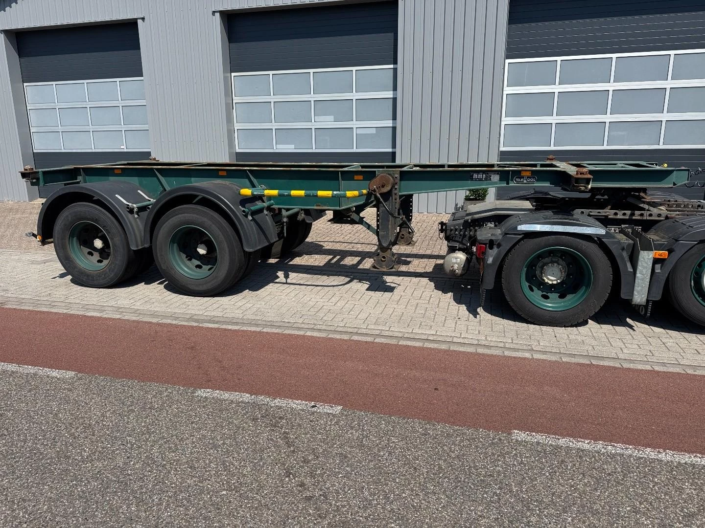 Van Hool 20 Ft Container Chassis, Full Steel, Perfect Condition, 8 Tyers 1984 afbeelding 2