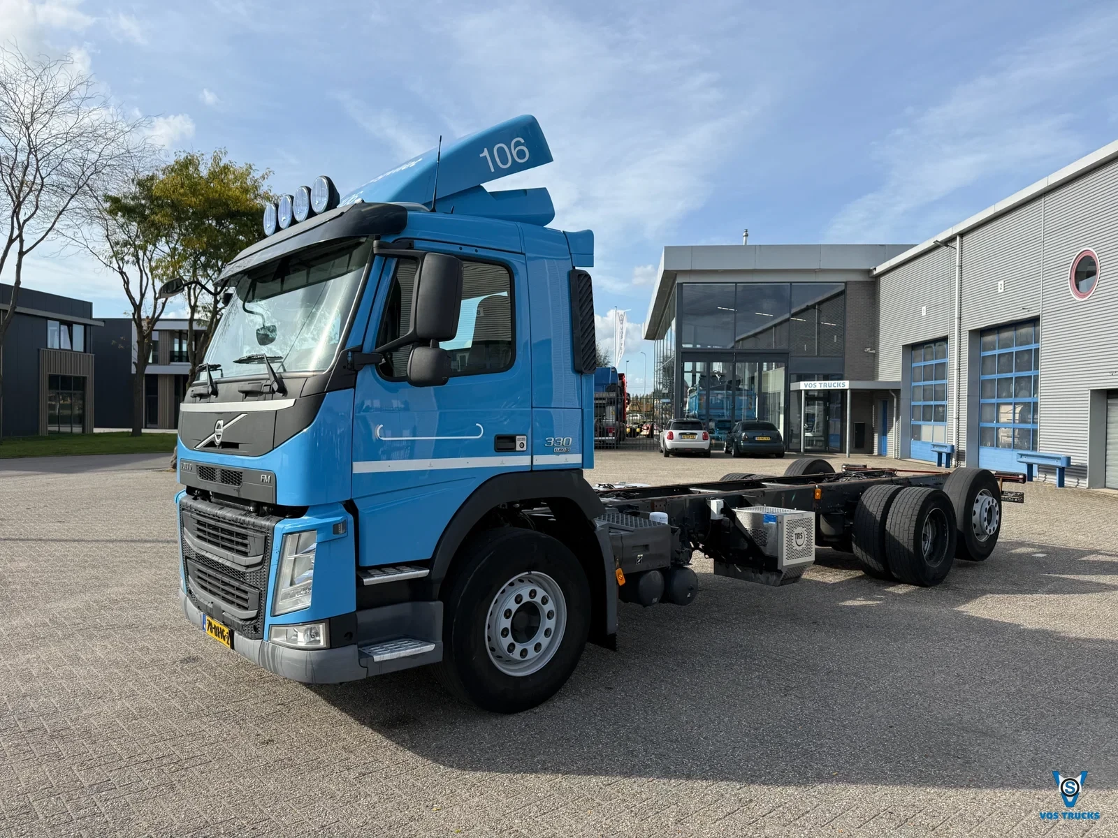 Volvo FM 11.340 2016 - / NL TRUCK / TUV:07-05-2027 / VEB / LIFT+LENKACHSE / INLINER / LWDS / AIRCO / AUTOMATIC / EURO-6 / 2016 afbeelding 1