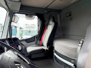 Renault T460 2017 - PROTECT SLEEPERCAB (EURO 6 / I-SHIFT / 8.000 KG. FRONT AXLE / ADR/VLG / AIRCONDITIONING / ETC.) image 11