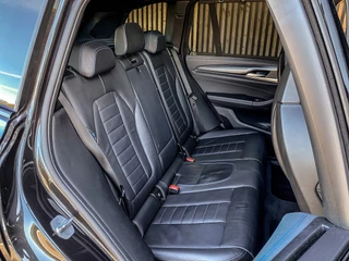 BMW X3 2023 - xDrive30e 292PK High Executive M-Sport afbeelding 17