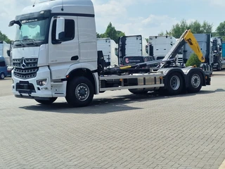 Mercedes-Benz Arocs 2645 2025 - - retarder - hydro drive - palfinger hooklift - steering axle - steel / air afbeelding 3 miniatuur