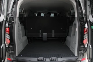 Ford Transit Custom 2026 - 340 2.5 PHEV L2H1 Kombi Trend 9 zits - 2x Schuif - Navi - Trekhaak - LED - Stoel-stuurverwarming - Prijs exclusief BTW - Rijklaar image 11
