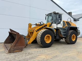 Liebherr 2011 - L580 - Automatic Greasing / Heated Seat afbeelding 2 miniatuur