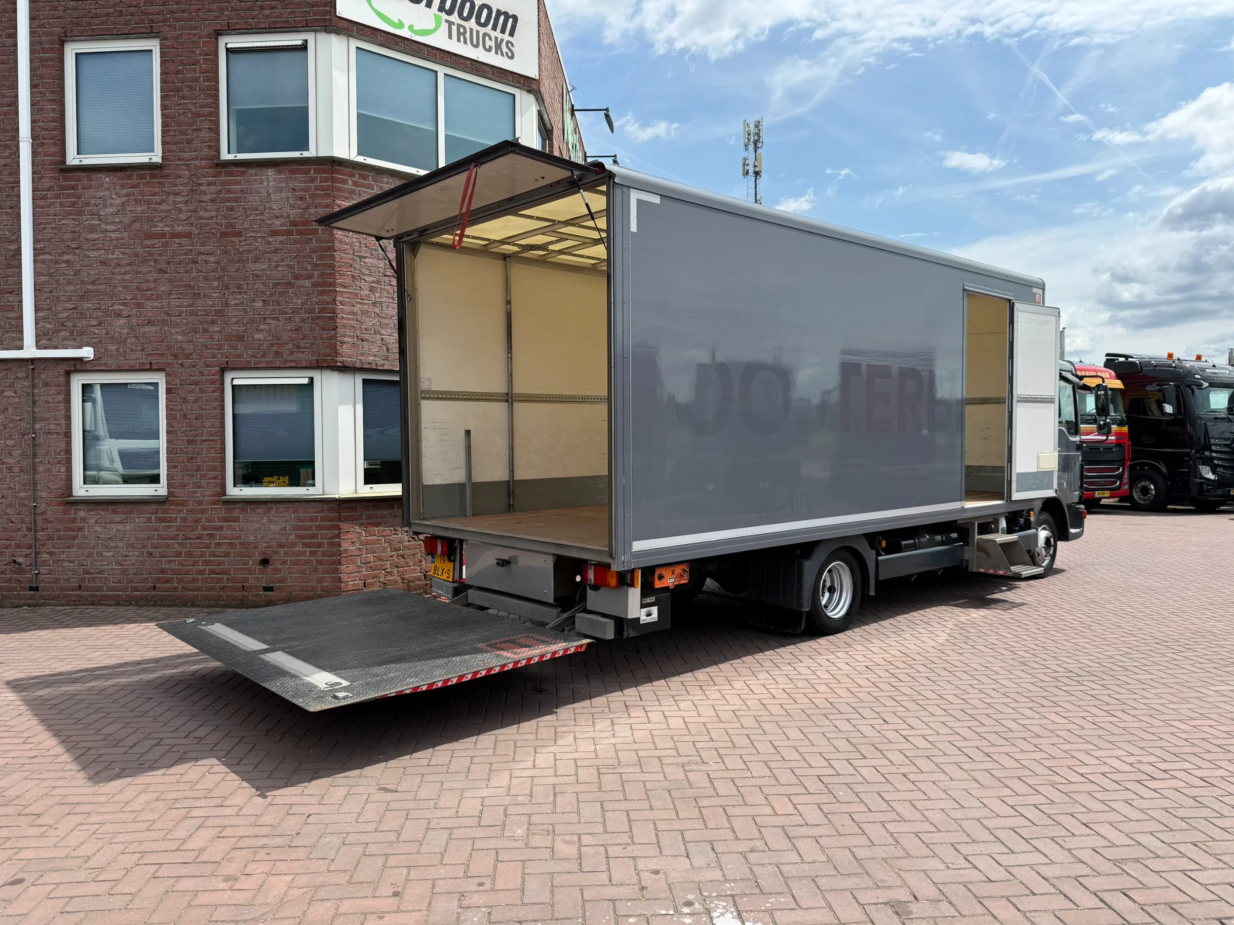 MAN TGL 2019 - MAN TGL TGL 8.160 BB bakwagen met laadklep / ACC / Dealer onderhouden afbeelding 3