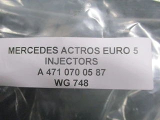Mercedes-Benz Actros - A 471 070 05 87 INJECTORS EURO 5 zdjęcie 2 miniatura