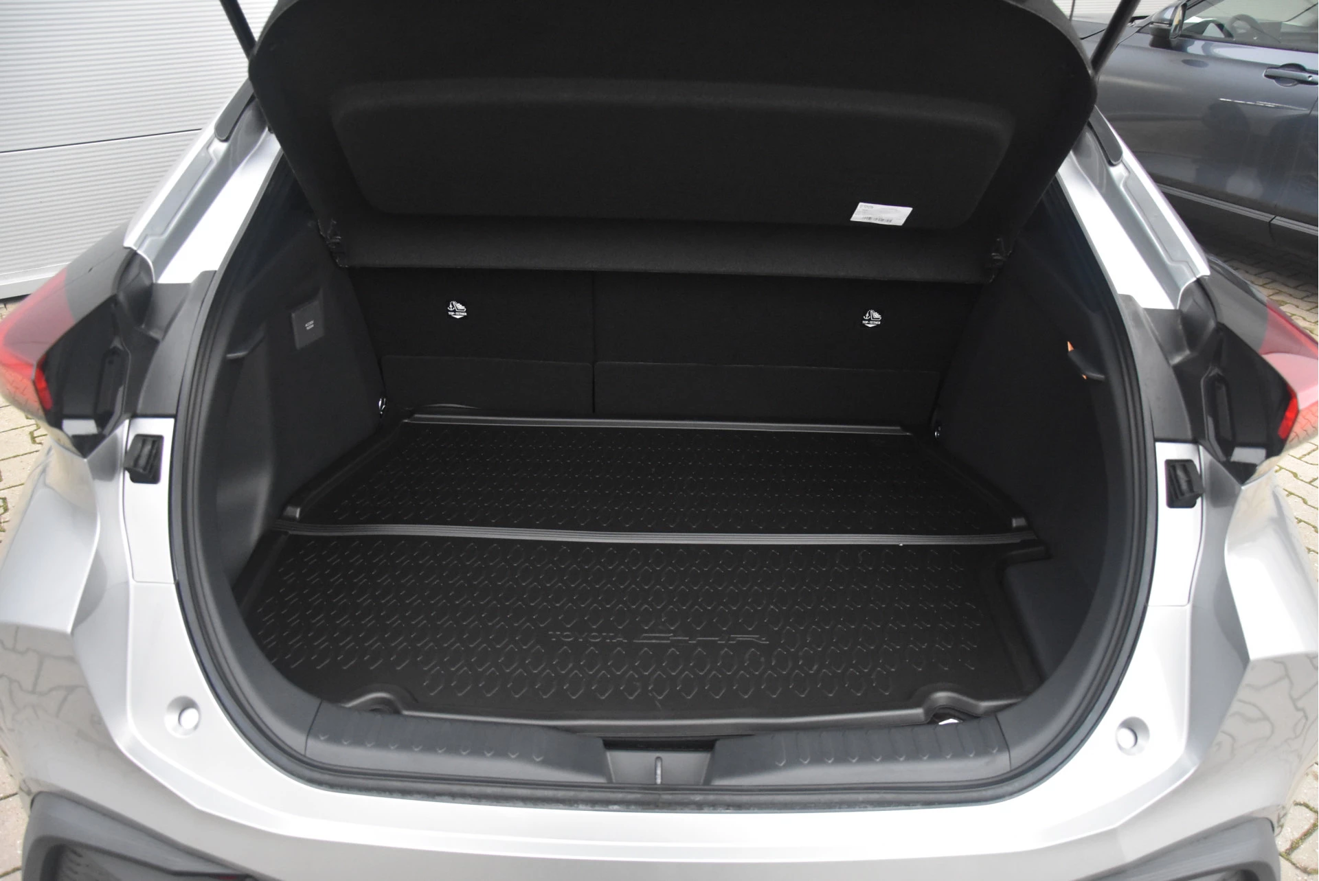 Toyota C-HR 2025 - 2.0 Plug-in Hybrid 220 Dynamic immagine 22