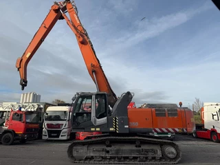 Hitachi N/A 2010 - ZX350LC-3 HYDRAULIC CAB RISER, AIRCO, AUXILIARY HYDRAULIC PLUMBING imagem 2