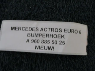 Mercedes-Benz Actros - A 960 885 50 25 BUMPERHOEK EURO 6 NIEUW! imagem 2 miniatura