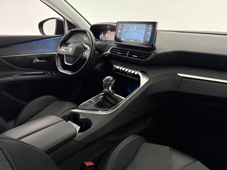 Peugeot 5008 2022 - 1.2 PureTech Allure 7p. obrazek 4